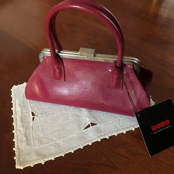 HOBO PURSE! Chic magenta pink tone. Adorable! Detachable silver-tone str… - Picture 3 of 9